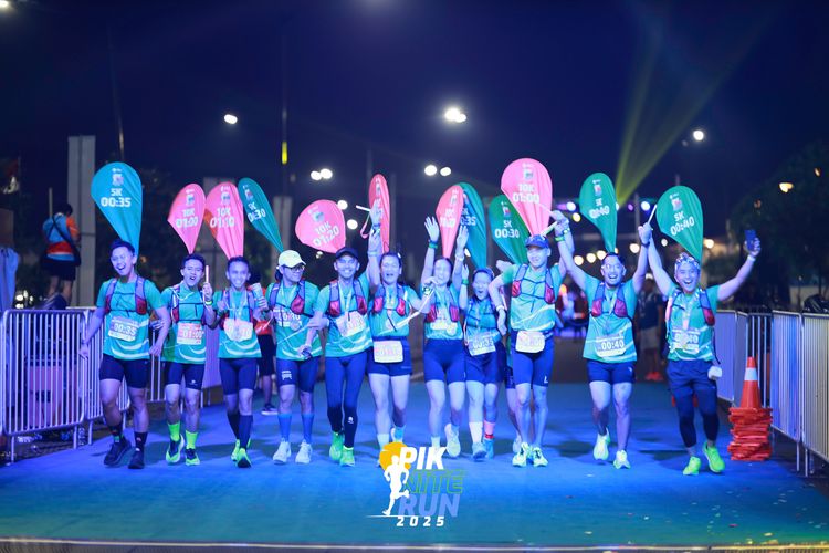 Race photo from PIK NITE RUN 2025