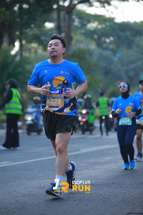 Race photo from Isoplus Run 2024 Surabaya