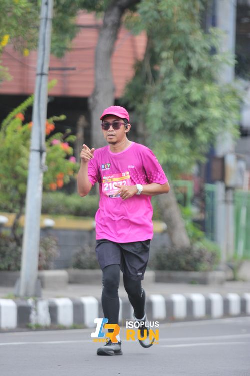 Race photo from Isoplus Run 2024 Surabaya