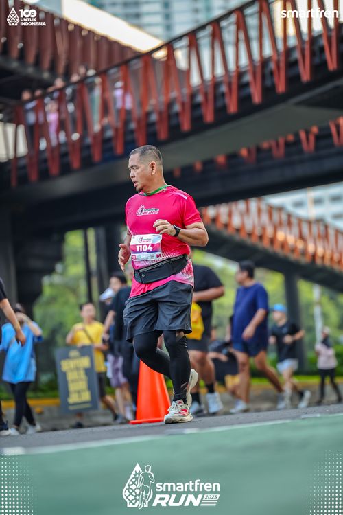 Race photo from Smartfren Run 2025 