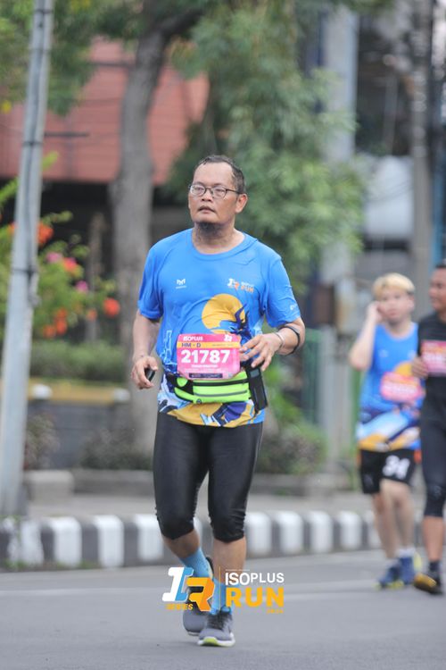 Race photo from Isoplus Run 2024 Surabaya