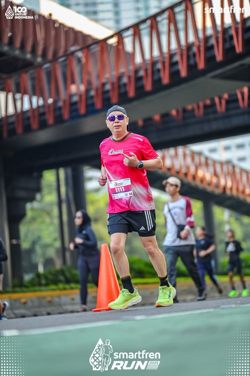 Race photo from Smartfren Run 2025 