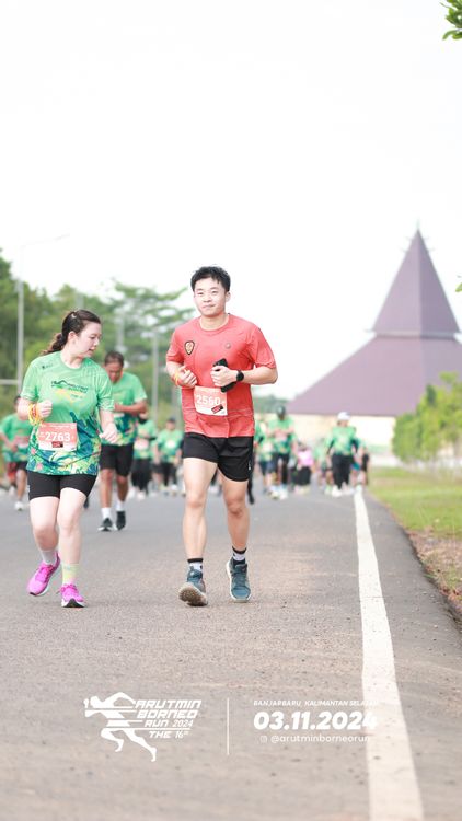 Race photo from Arutmin Borneo Run 2024