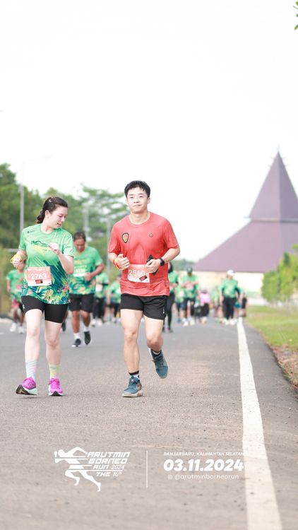 Race photo from Arutmin Borneo Run 2024