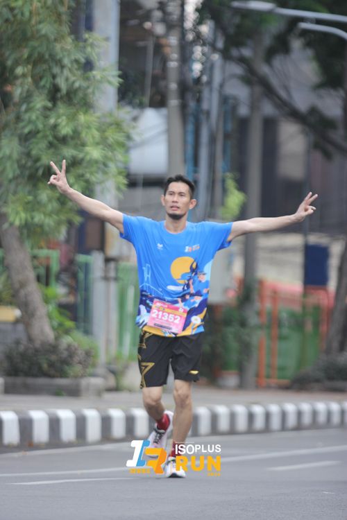 Race photo from Isoplus Run 2024 Surabaya