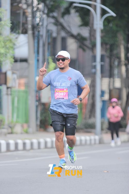 Race photo from Isoplus Run 2024 Surabaya