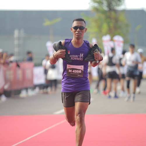 Race photo from KEDIRI HALF MARATHON 2026