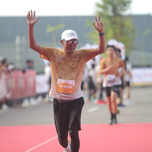 Race photo from KEDIRI HALF MARATHON 2026
