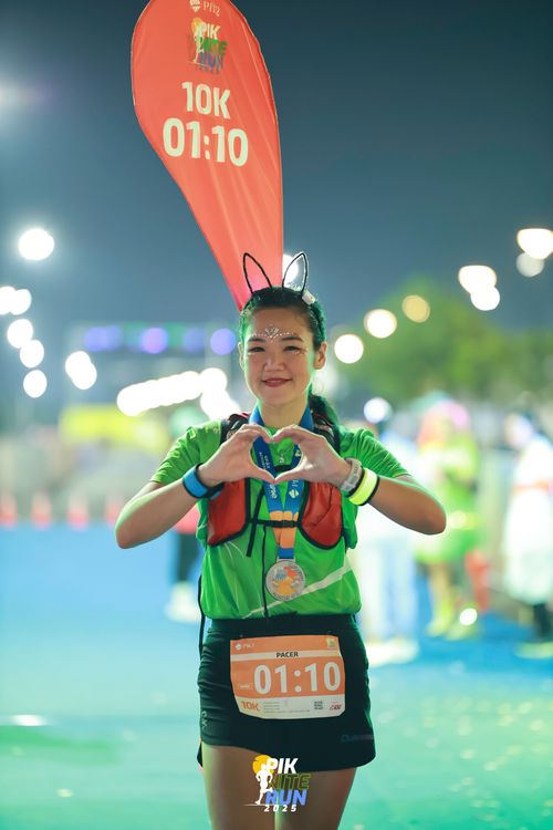 Race photo from PIK NITE RUN 2025