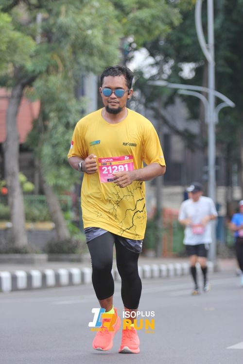 Race photo from Isoplus Run 2024 Surabaya
