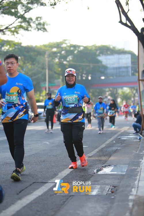 Race photo from Isoplus Run 2024 Surabaya