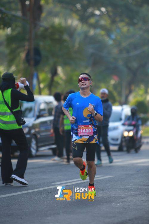 Race photo from Isoplus Run 2024 Surabaya