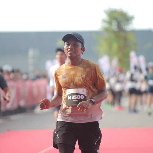 Race photo from KEDIRI HALF MARATHON 2026