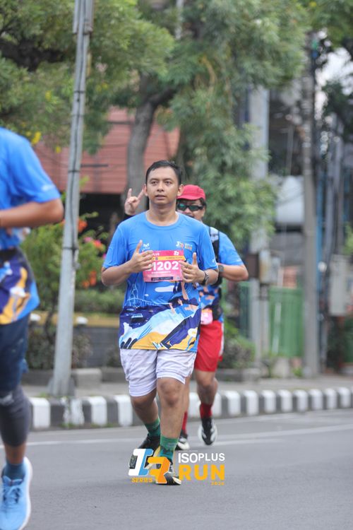 Race photo from Isoplus Run 2024 Surabaya