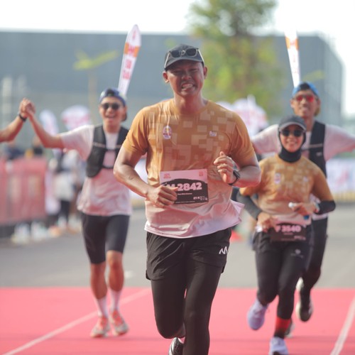 Race photo from KEDIRI HALF MARATHON 2026