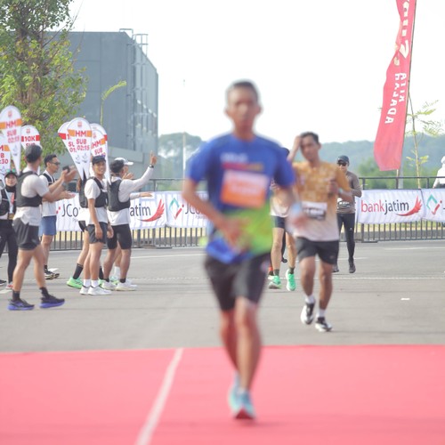 Race photo from KEDIRI HALF MARATHON 2026