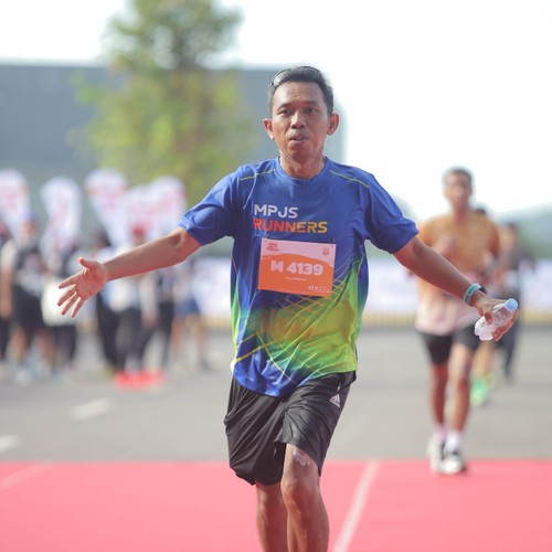 Race photo from KEDIRI HALF MARATHON 2026