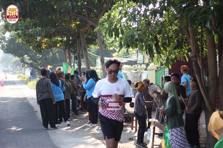 Race photo from Kediri Half Marathon 2024