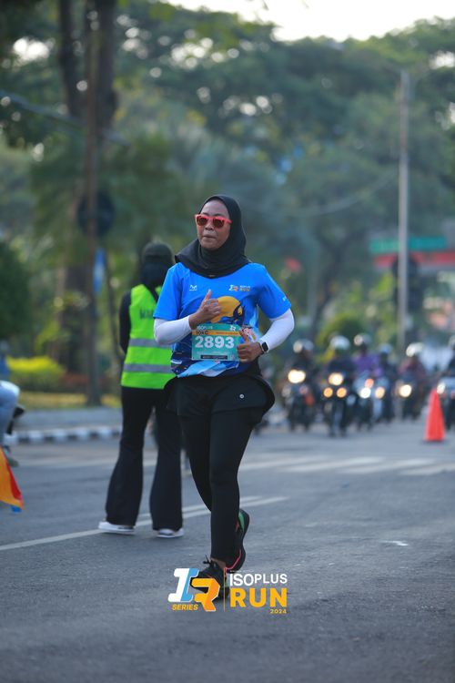 Race photo from Isoplus Run 2024 Surabaya