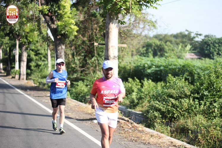 Race photo from Kediri Half Marathon 2024
