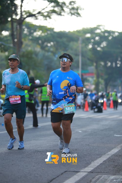 Race photo from Isoplus Run 2024 Surabaya