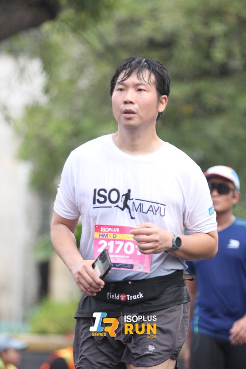 Race photo from Isoplus Run 2024 Surabaya