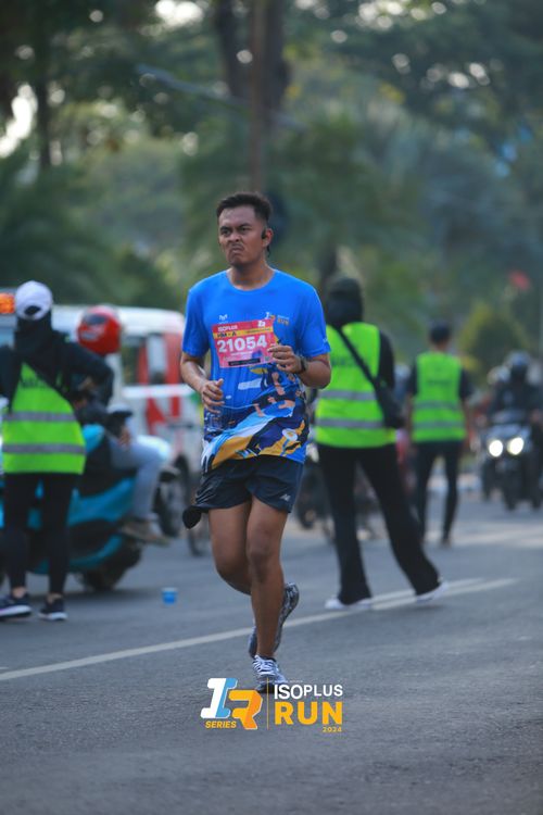 Race photo from Isoplus Run 2024 Surabaya