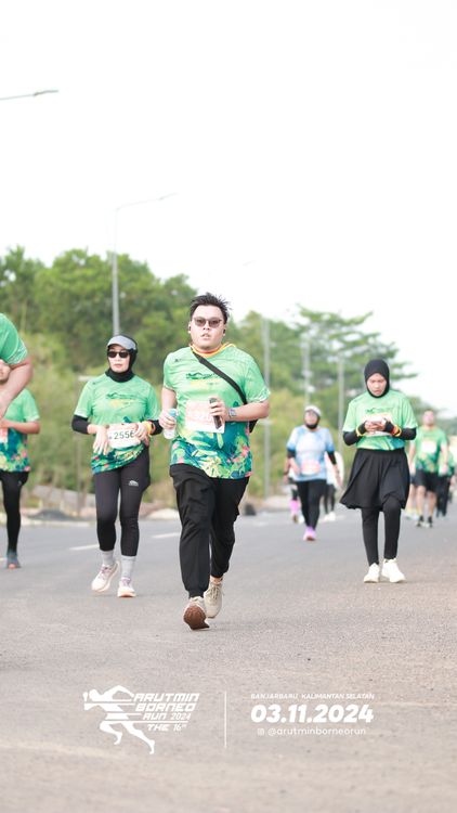 Race photo from Arutmin Borneo Run 2024