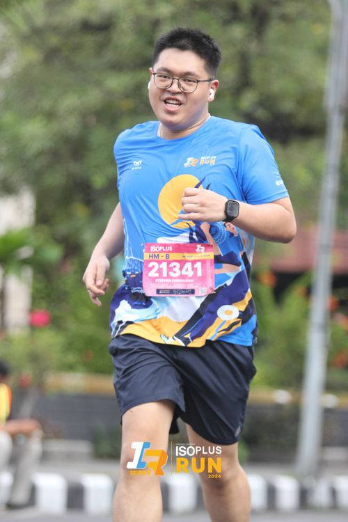 Race photo from Isoplus Run 2024 Surabaya
