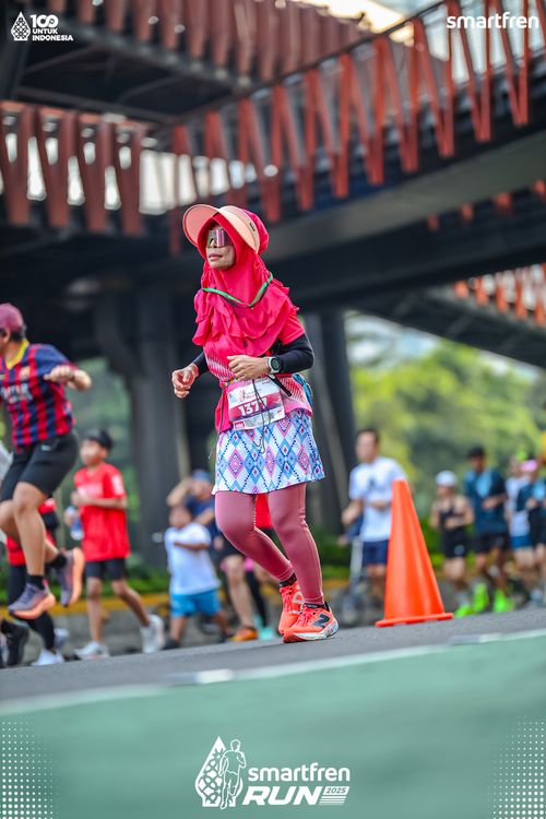 Race photo from Smartfren Run 2025 