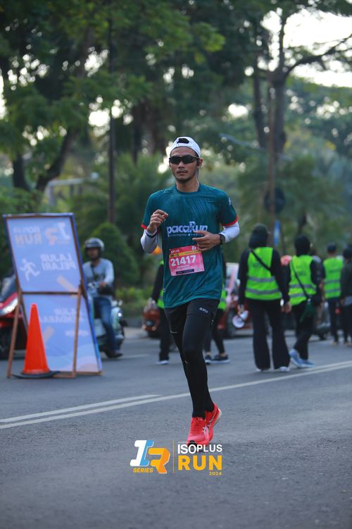 Race photo from Isoplus Run 2024 Surabaya