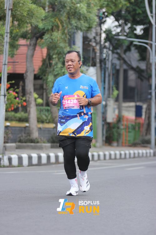 Race photo from Isoplus Run 2024 Surabaya