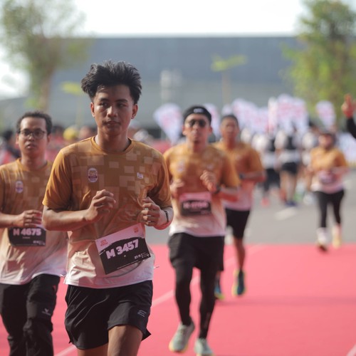 Race photo from KEDIRI HALF MARATHON 2026