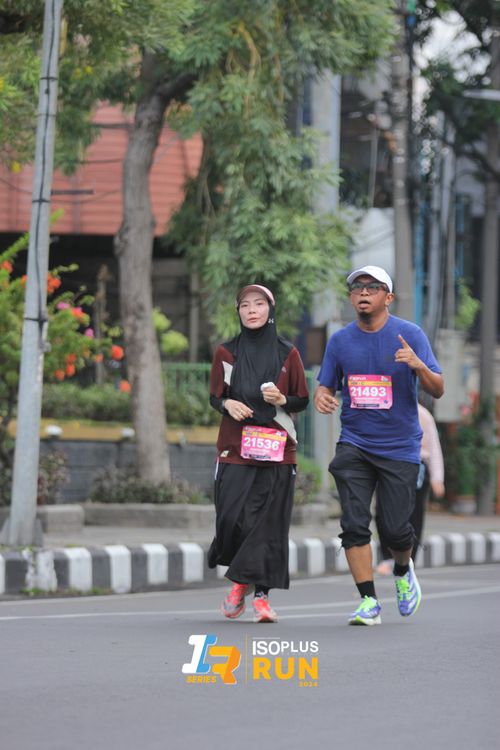 Race photo from Isoplus Run 2024 Surabaya