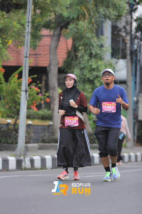 Race photo from Isoplus Run 2024 Surabaya
