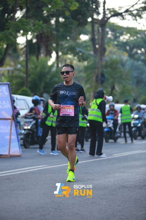 Race photo from Isoplus Run 2024 Surabaya