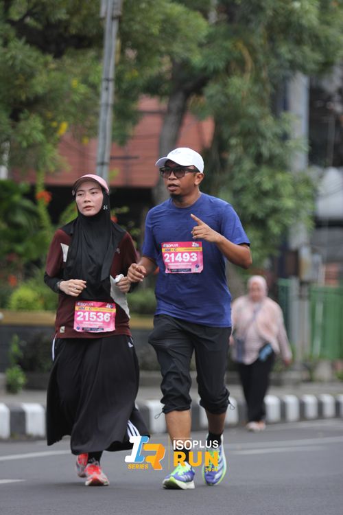 Race photo from Isoplus Run 2024 Surabaya
