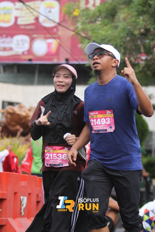 Race photo from Isoplus Run 2024 Surabaya