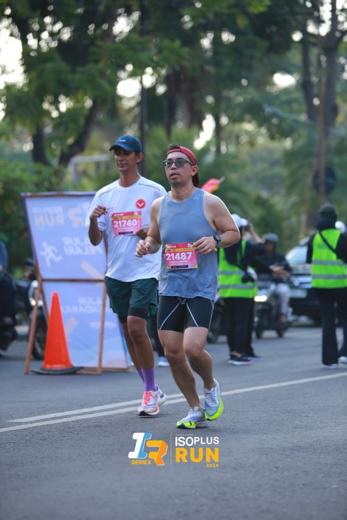 Race photo from Isoplus Run 2024 Surabaya