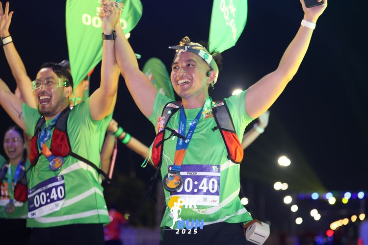 Race photo from PIK NITE RUN 2025