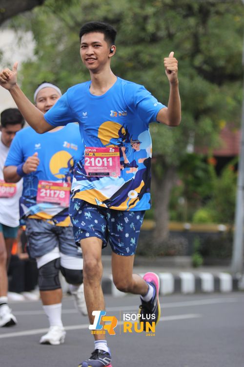 Race photo from Isoplus Run 2024 Surabaya