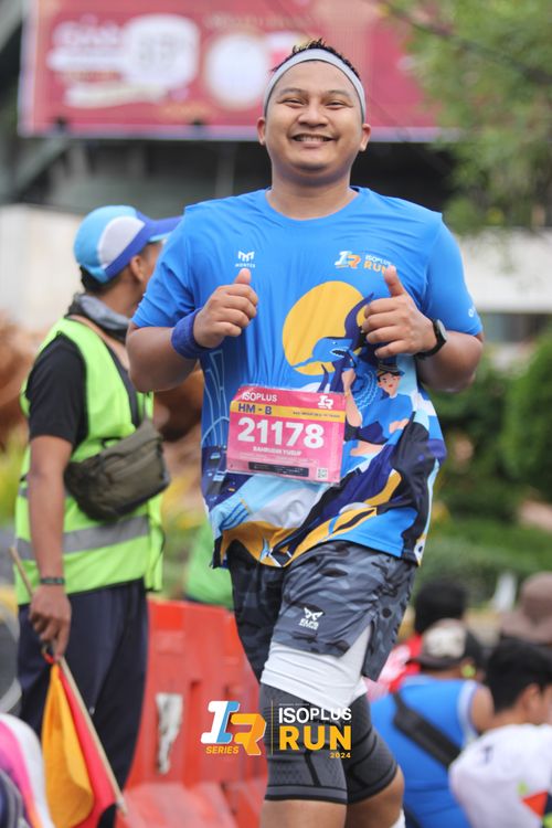 Race photo from Isoplus Run 2024 Surabaya