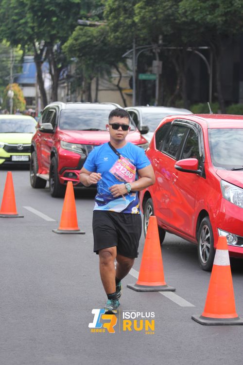 Race photo from Isoplus Run 2024 Surabaya