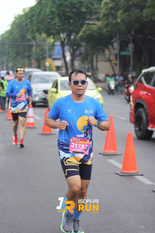 Race photo from Isoplus Run 2024 Surabaya