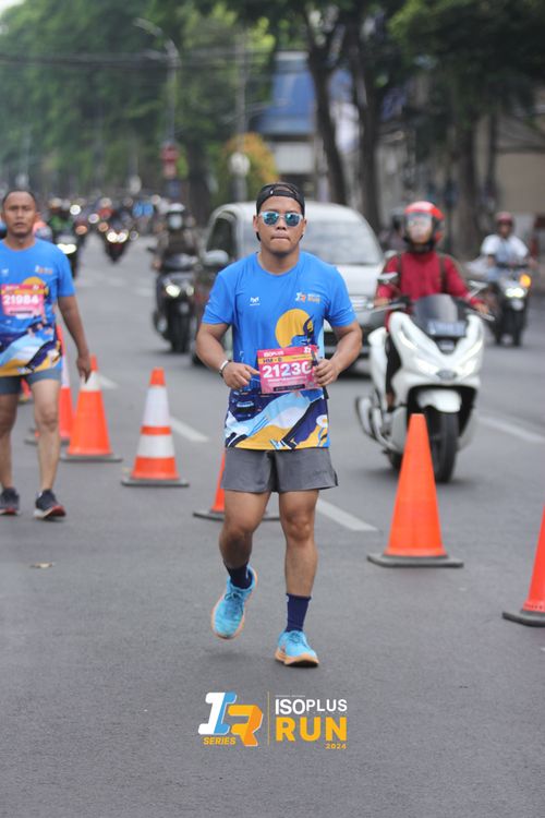 Race photo from Isoplus Run 2024 Surabaya