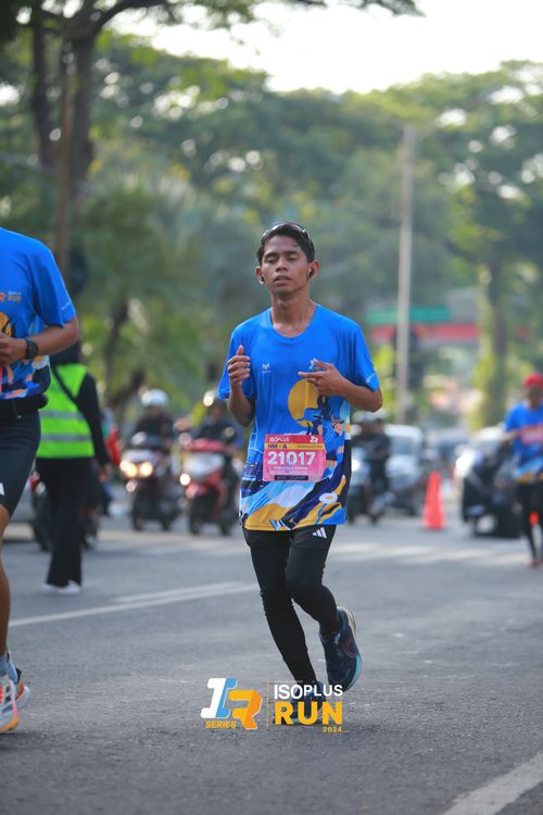 Race photo from Isoplus Run 2024 Surabaya