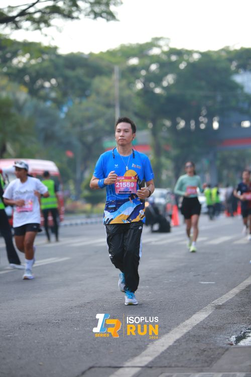 Race photo from Isoplus Run 2024 Surabaya