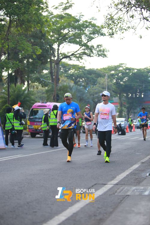 Race photo from Isoplus Run 2024 Surabaya