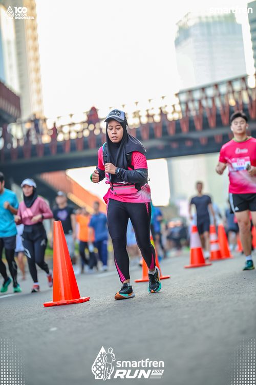 Race photo from Smartfren Run 2025 