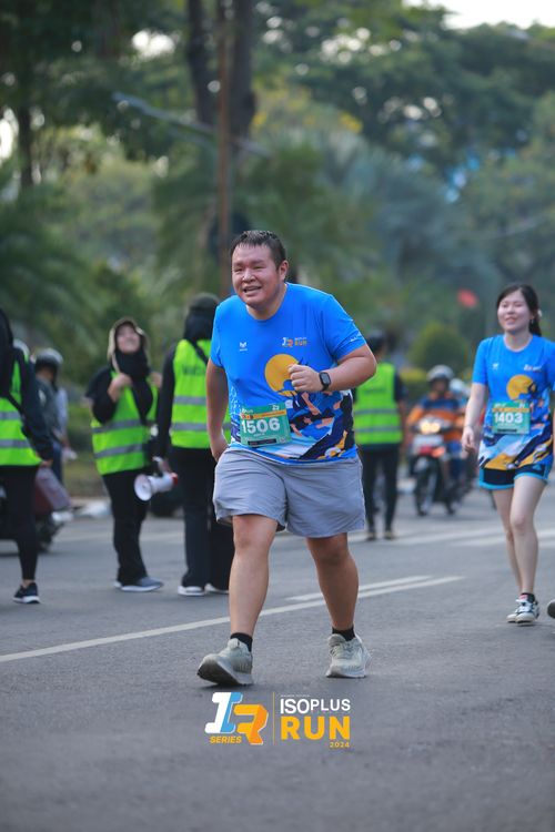 Race photo from Isoplus Run 2024 Surabaya